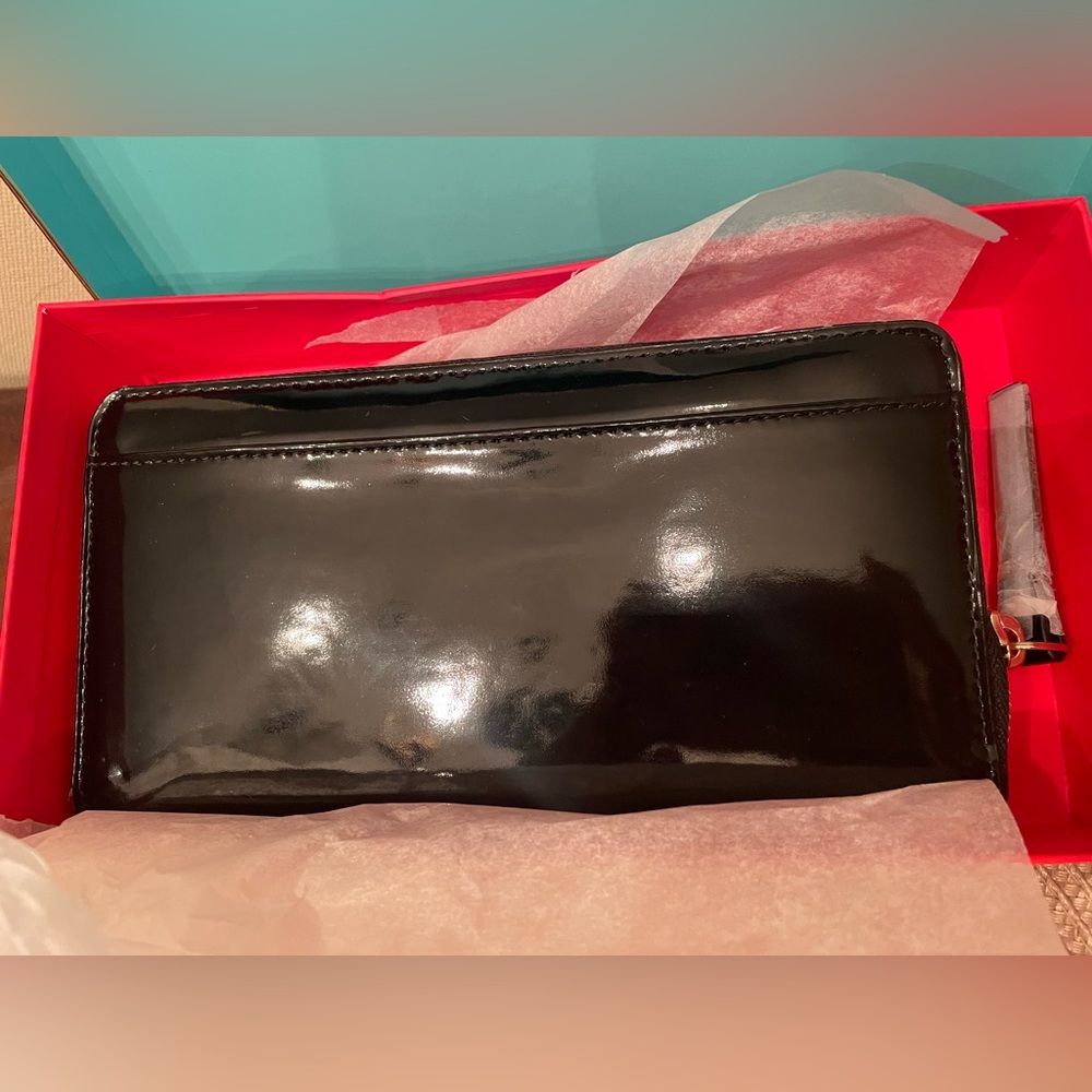 Kate Spade Wallet - Picture 3 of 4